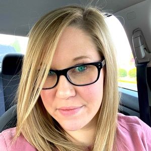 Meet your Posher, Gabriella